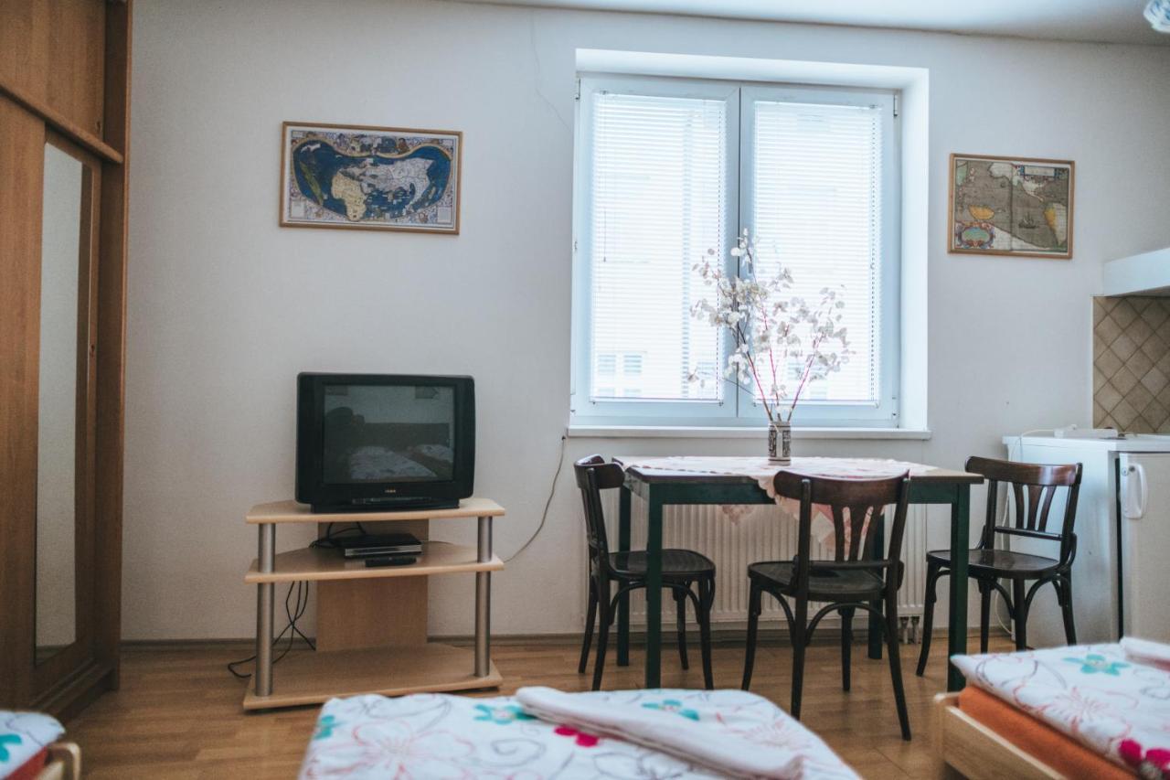Dvůr Králové nad Labem Klub U Namornika מראה חיצוני תמונה